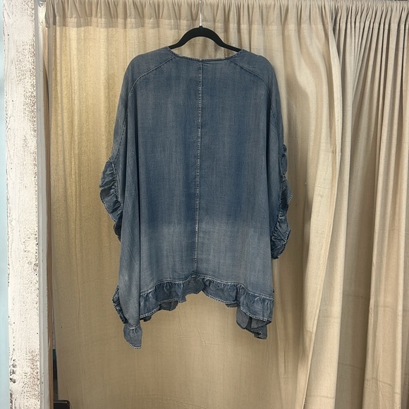 NWT Washed Denim Short Sleeve Cardigan - Easel - Picture 2 of 4